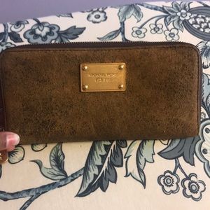 Michael Kors Continental wallet